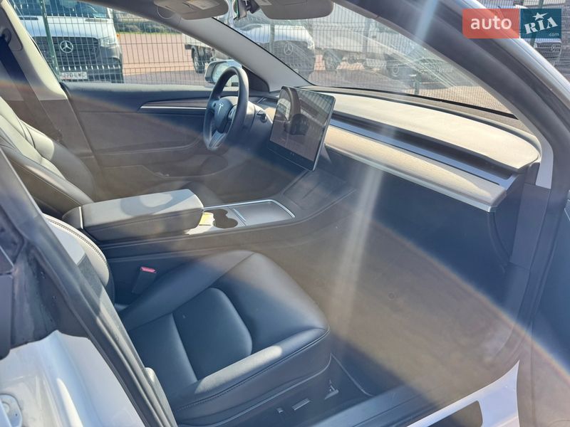 Седан Tesla Model 3 2022 в Рівному фото 28 Седан Tesla Model 3 2022 в Рівному