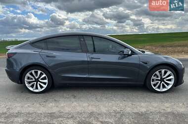Седан Tesla Model 3 2018 в Ровно