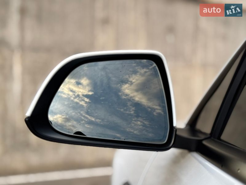 Седан Tesla Model 3 2021 в Одессе