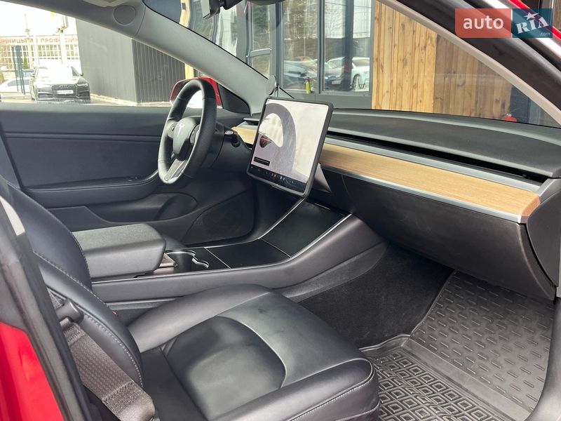 Седан Tesla Model 3 2018 в Вінниці фото 35 Седан Tesla Model 3 2018 в Вінниці