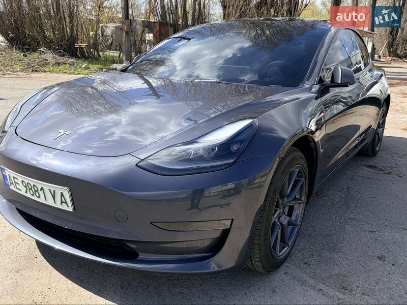 Tesla Model 3 2023