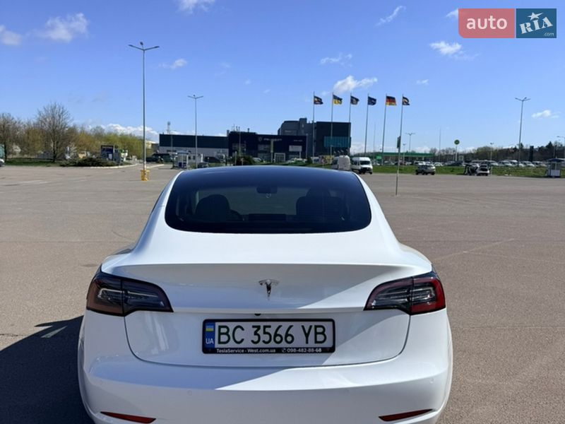 Седан Tesla Model 3 2021 в Львове фото 11 Седан Tesla Model 3 2021 в Львове