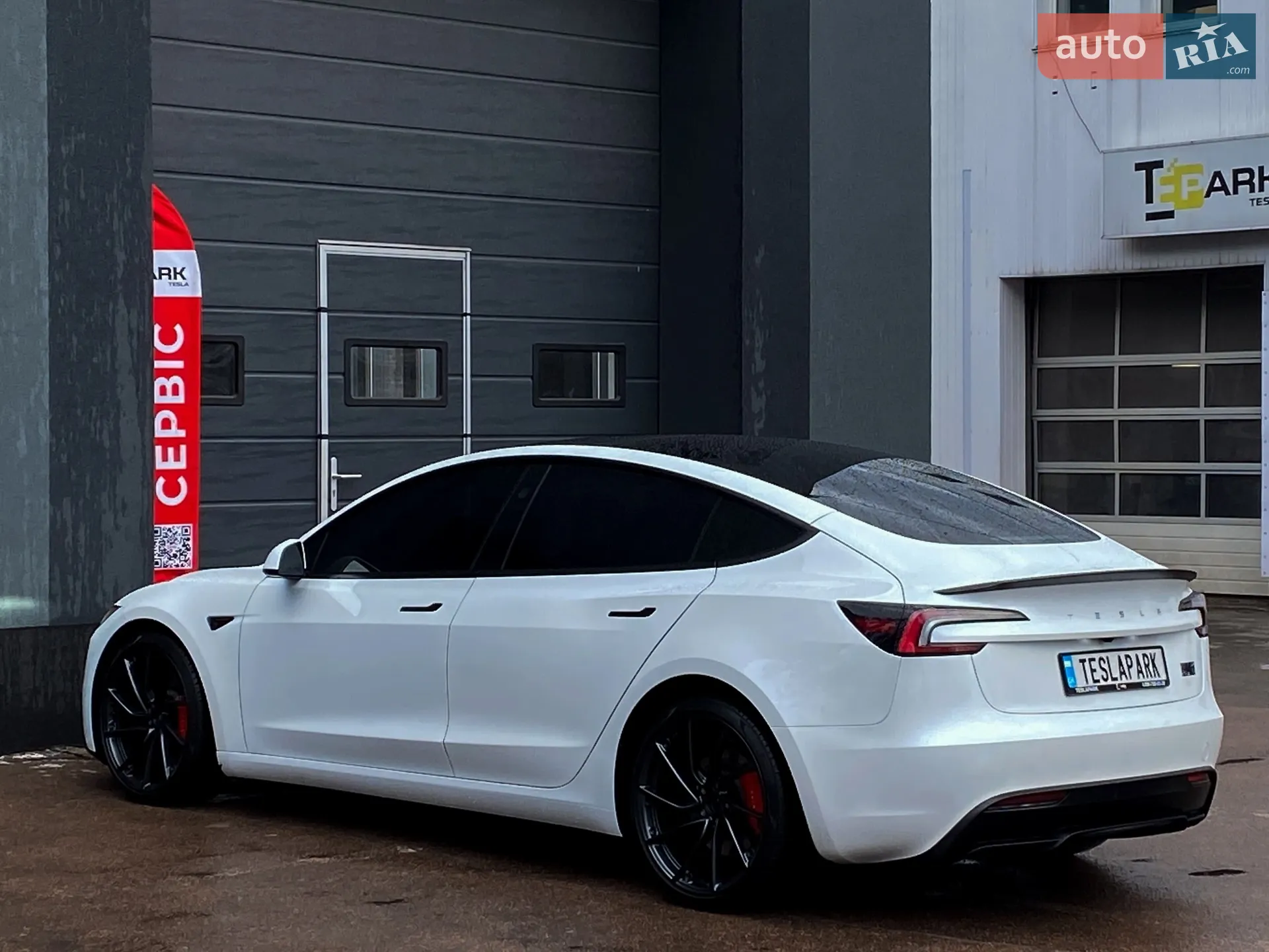 2024 Tesla Model 3 - мініатюра 8