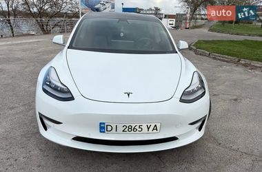 Седан Tesla Model 3 2019 в Дніпрі