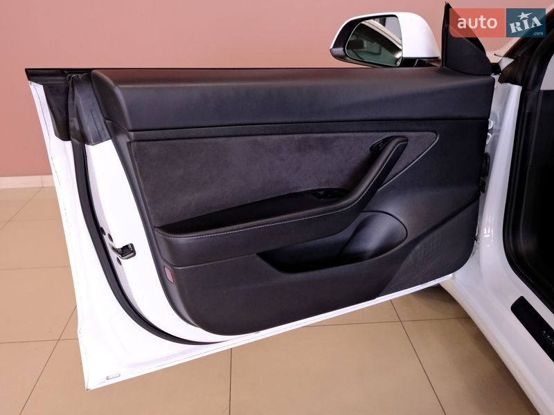 Седан Tesla Model 3 2021 в Одесі фото 26 Седан Tesla Model 3 2021 в Одесі