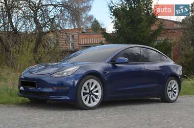 Седан Tesla Model 3 2021 в Трускавце