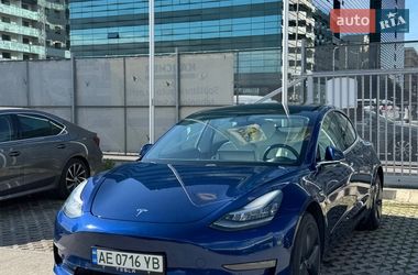 Седан Tesla Model 3 2019 в Одесі