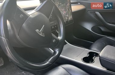 Седан Tesla Model 3 2018 в Ирпене