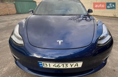 Седан Tesla Model 3 2018 в Ирпене