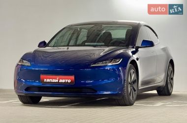 Седан Tesla Model 3 2024 в Киеве