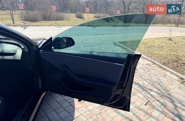 Седан Tesla Model 3 2024 в Кропивницком