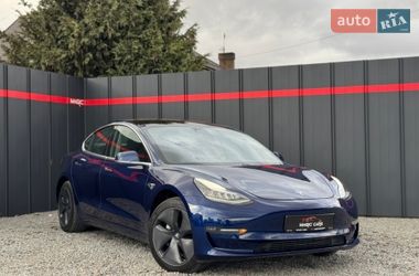 Седан Tesla Model 3 2018 в Луцьку