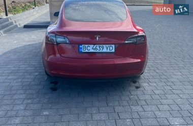 Седан Tesla Model 3 2022 в Львове