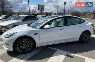 Седан Tesla Model 3 2021 в Харькове