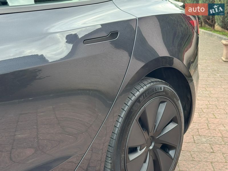 Седан Tesla Model 3 2024 в Стрые