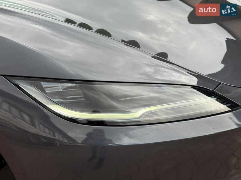 Седан Tesla Model 3 2024 в Стрые