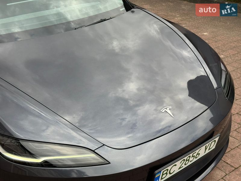 Седан Tesla Model 3 2024 в Стрые