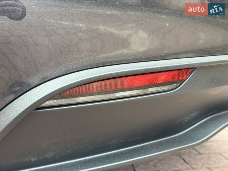 Седан Tesla Model 3 2024 в Стрые