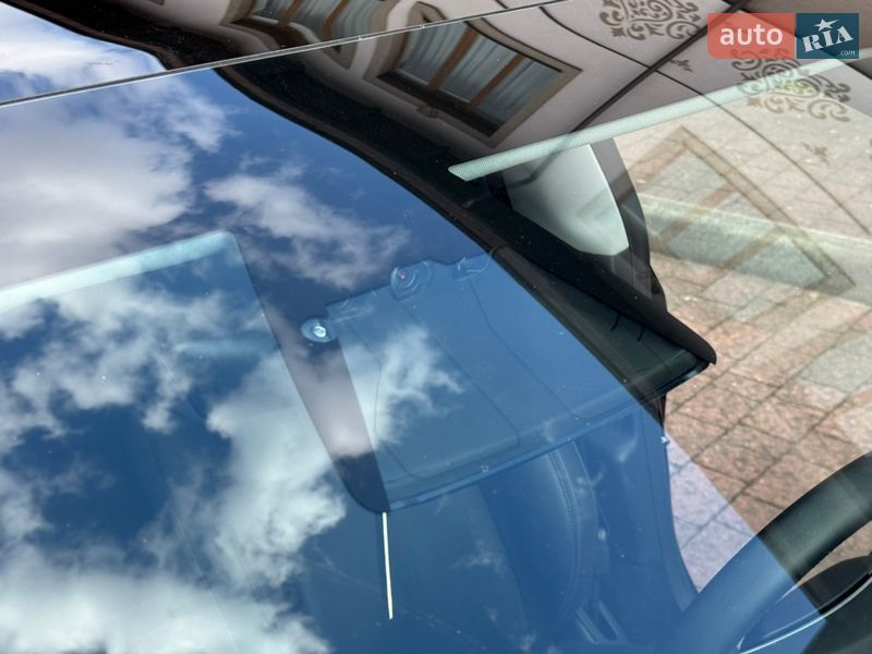 Седан Tesla Model 3 2024 в Стрые