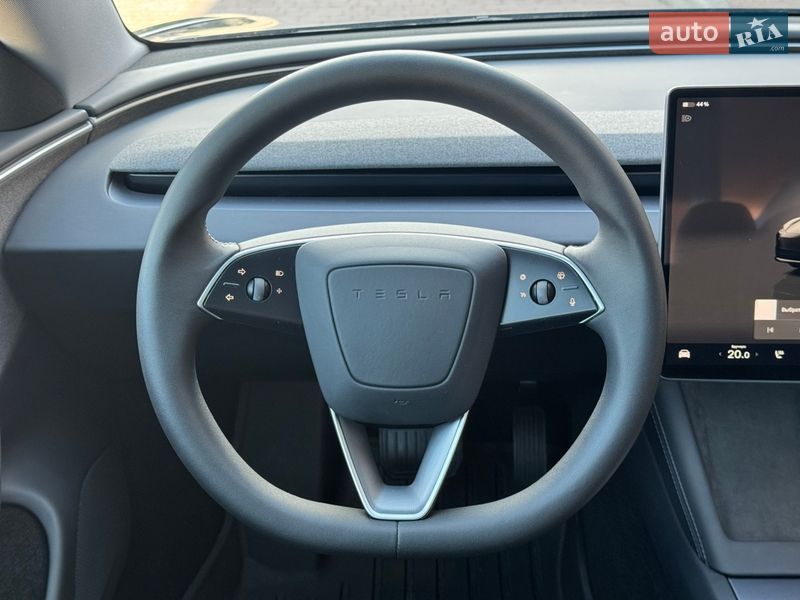 Седан Tesla Model 3 2024 в Стрые