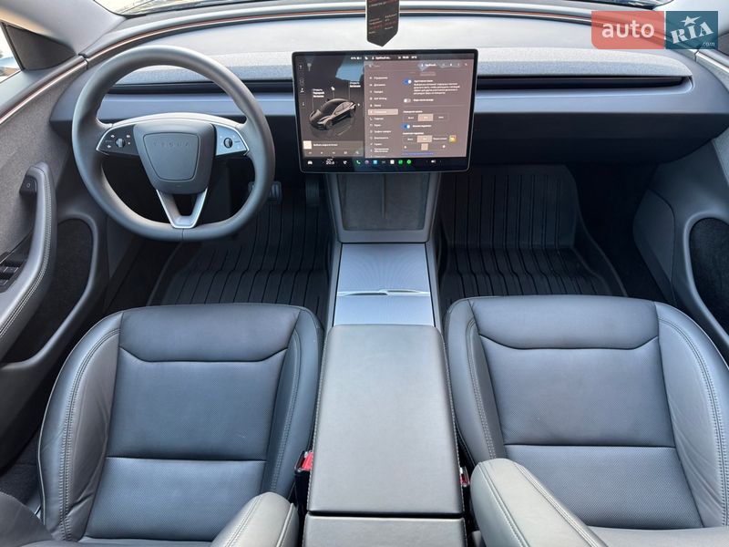 Седан Tesla Model 3 2024 в Стрые