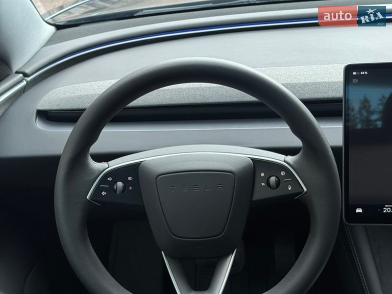 Седан Tesla Model 3 2024 в Стрые