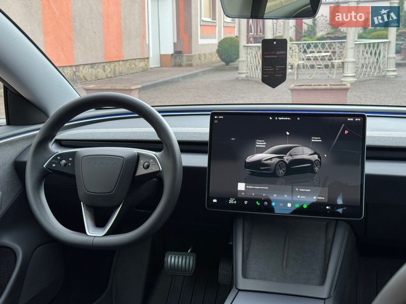 Седан Tesla Model 3 2024 в Стрые