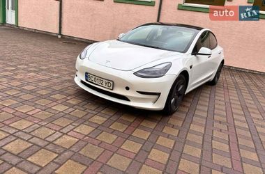 Седан Tesla Model 3 2023 в Стрые