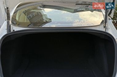 Седан Tesla Model 3 2022 в Львове
