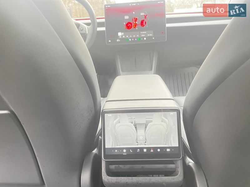 Седан Tesla Model 3 2025 в Харкові