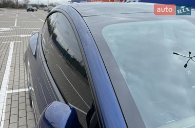 Седан Tesla Model 3 2022 в Львове
