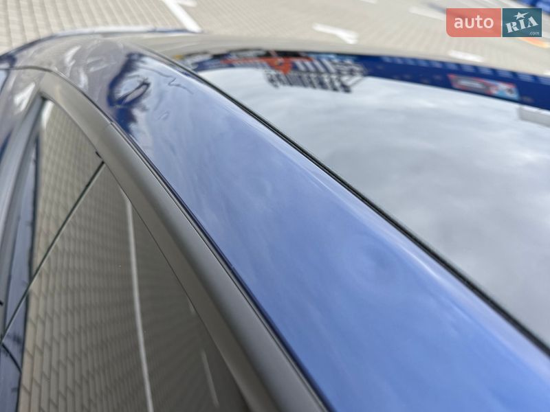 Седан Tesla Model 3 2022 в Львове