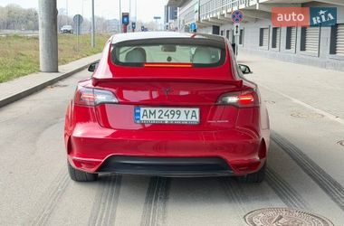 Седан Tesla Model 3 2021 в Киеве