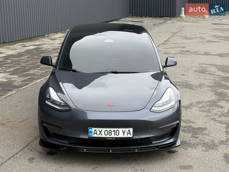 Седан Tesla Model 3 2019 в Харькове