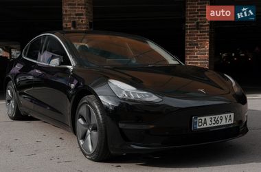 Седан Tesla Model 3 2020 в Одессе