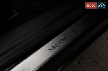 Седан Tesla Model 3 2020 в Одессе