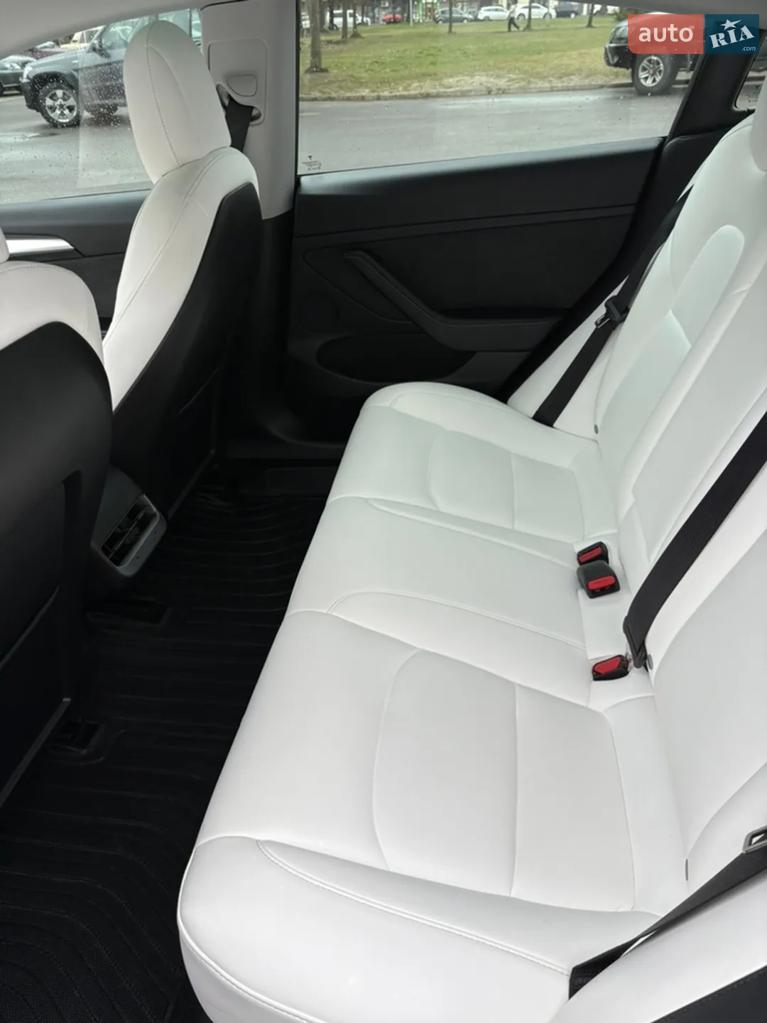 2022 Tesla Model 3 - мініатюра 11