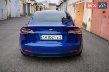 Седан Tesla Model 3 2019 в Киеве