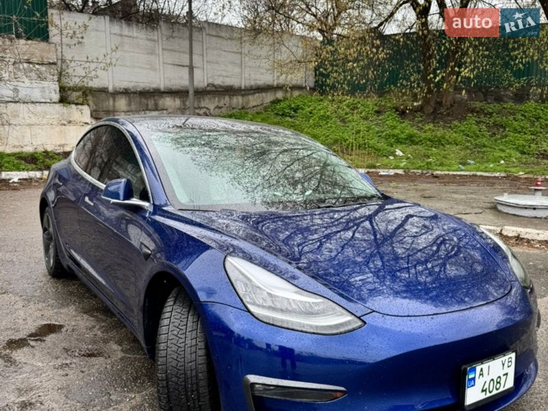 Седан Tesla Model 3 2019 в Києві