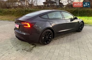 Седан Tesla Model 3 2024 в Львове