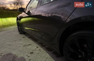 Седан Tesla Model 3 2024 в Львове