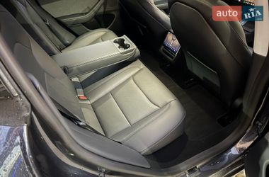Седан Tesla Model 3 2024 в Львове