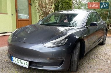 Седан Tesla Model 3 2020 в Тернополе