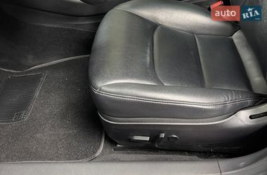 Седан Tesla Model 3 2020 в Тернополе