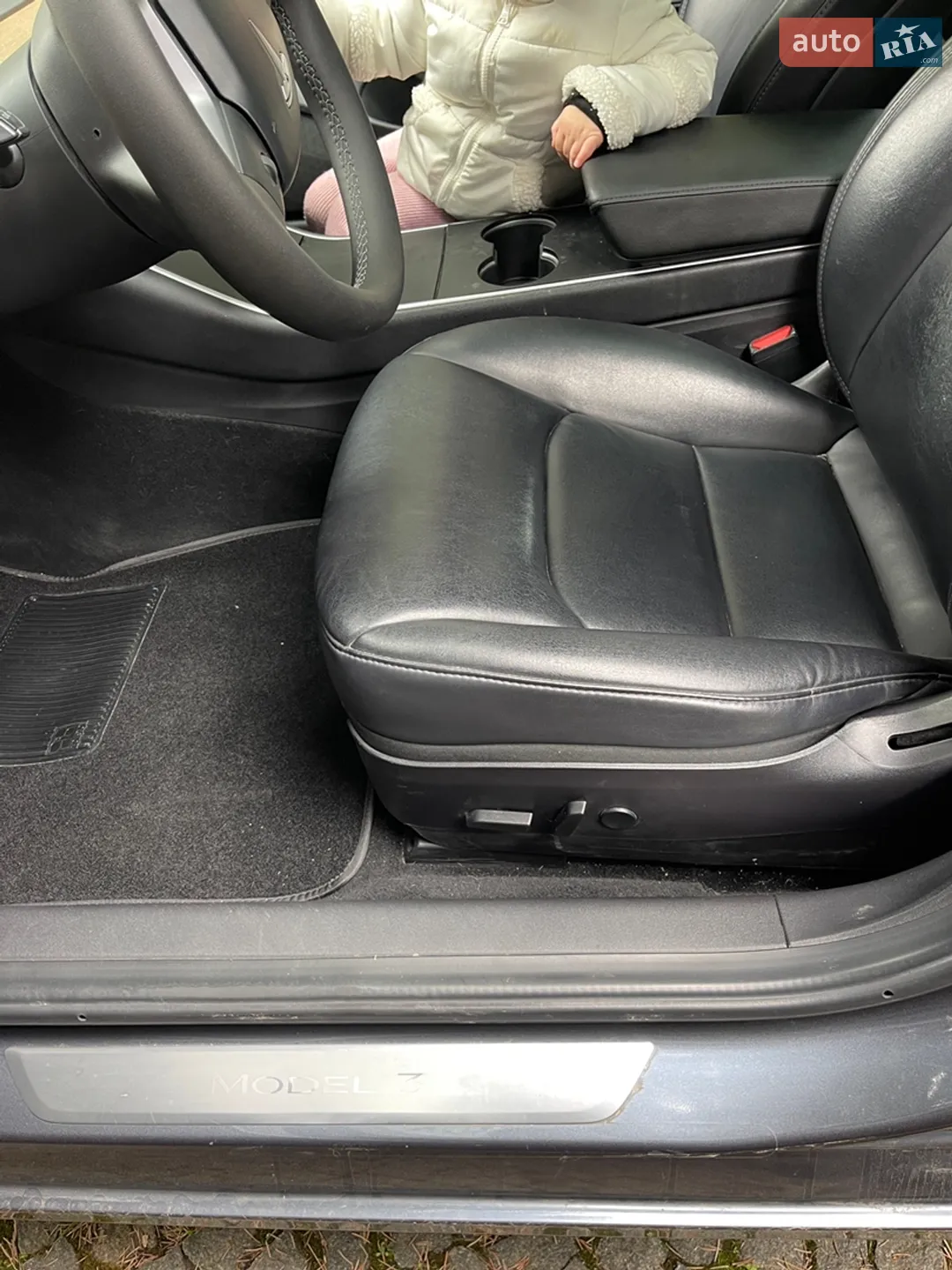 2020 Tesla Model 3 - мініатюра 27