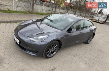 Седан Tesla Model 3 2023 в Городку