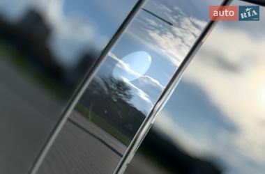 Седан Tesla Model 3 2019 в Харкові фото 25 Седан Tesla Model 3 2019 в Харкові