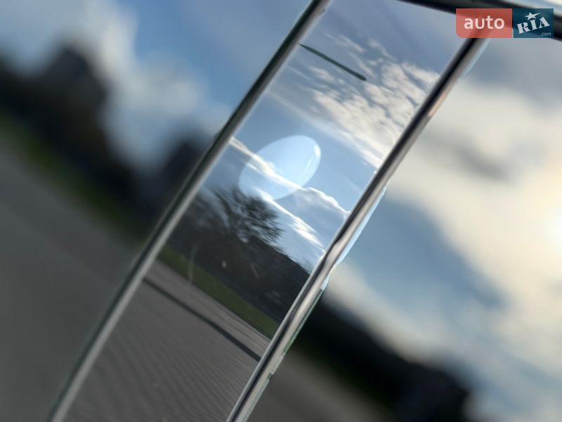 Седан Tesla Model 3 2019 в Харкові фото 25 Седан Tesla Model 3 2019 в Харкові