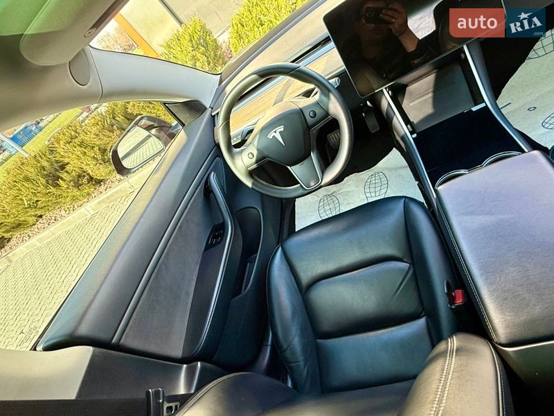 Седан Tesla Model 3 2019 в Харкові фото 35 Седан Tesla Model 3 2019 в Харкові