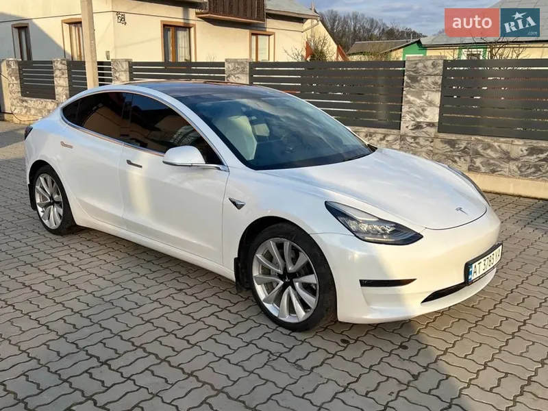 Tesla Model 3 2018